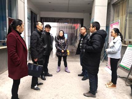 市衛(wèi)計委疾控科劉志剛一行蒞臨我院督導防艾宣傳工作.jpg